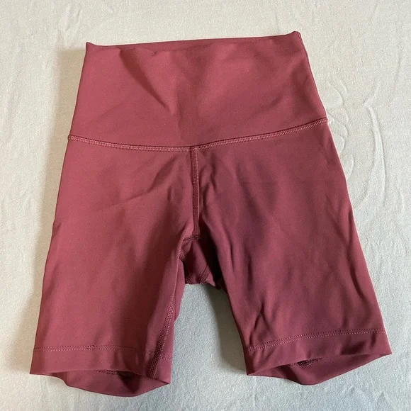 Lululemon Wunder Train High Rise Short - Picture 2 of 2